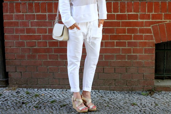 FLOATINGBOHEMIAN_ALLWHITE_6